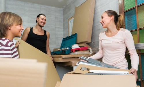 Kingscross Removals team providing professional moving service