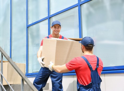 Reusable packing materials and separated waste streams for a local removal